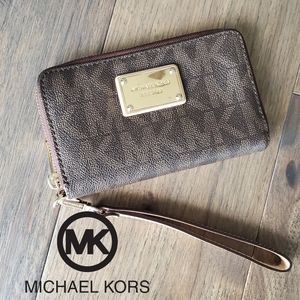 Michael Kors Logo Wallet